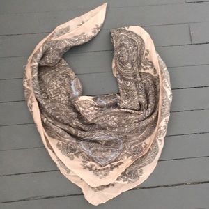 Women’s vintage scarf